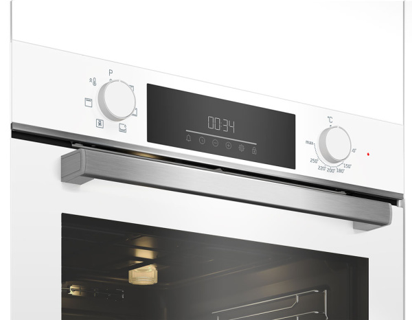 Духовой шкаф Beko BBIE18300W